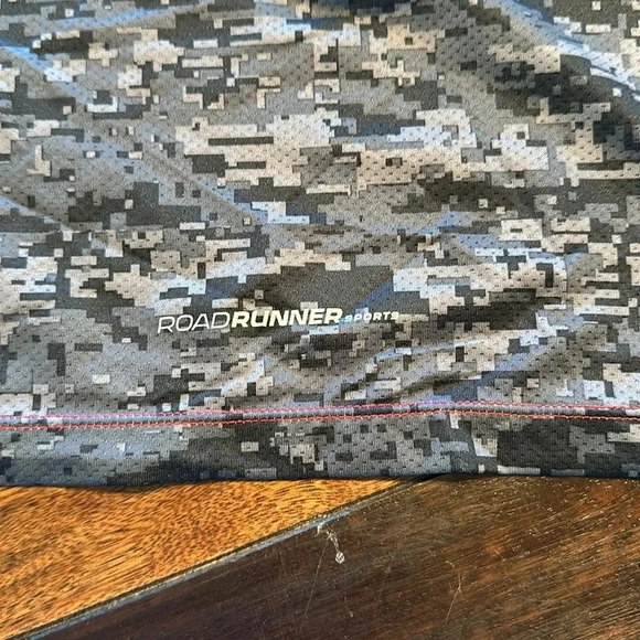 Roadrunner men’s sleeveless running shirt size XXL EUC - Picture 4 of 6